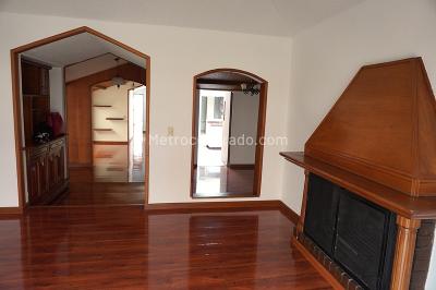 Casa de 3 alcobas en venta en El Recreo De Los Frailes, Bogotá, 220 m² · foto 4 de 18