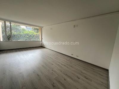 Apartamento de 4 alcobas en venta en Los Rosales Chico, Bogotá, 348 m² · foto 12 de 20