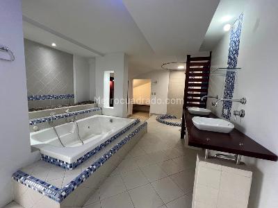 Apartamento de 4 alcobas en venta en Los Rosales Chico, Bogotá, 348 m² · foto 13 de 20