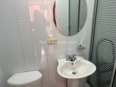 Apartamento de 3 alcobas en venta en Rosales Otro, Bogotá, 170 m² · foto 11 de 16
