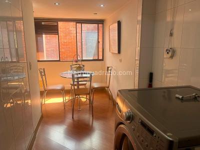 Apartamento de 3 alcobas en venta en Rosales Otro, Bogotá, 170 m² · foto 13 de 16