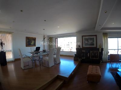 Apartamento de 3 alcobas en venta en Rosales Otro, Bogotá, 170 m² · foto 2 de 16