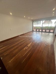 Apartamento de 2 alcobas en venta en Cabrera Chico, Bogotá, 230 m² · foto 10 de 20