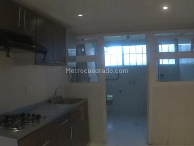 Apartamento de 3 alcobas en venta en Altos De Cabrera, Bogotá, 108 m² · foto 16 de 19