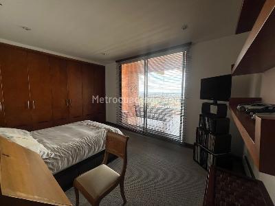 Apartamento de 4 alcobas en venta en Santa Barbara Alta Usaquen, Bogotá, 240 m² · foto 12 de 18