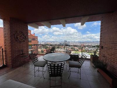 Apartamento de 4 alcobas en venta en Santa Barbara Alta Usaquen, Bogotá, 240 m² · foto 14 de 18