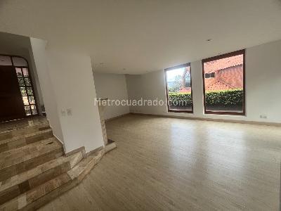 Casa de 4 alcobas en venta en Torreladera, Bogotá, 410 m² · foto 4 de 20