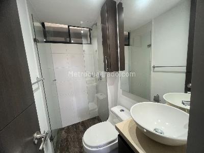 Apartamento en arriendo en Gratamira Colina Campestre, Bogotá · foto 9 de 16