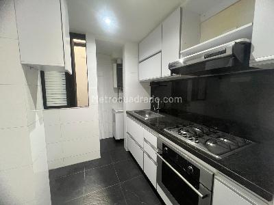 Apartamento en arriendo en Gratamira Colina Campestre, Bogotá · foto 4 de 16