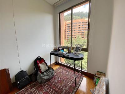 Apartamento de 4 alcobas en venta en Santa Barbara Alta, Bogotá, 540 m² · foto 10 de 20