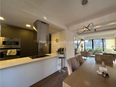 Apartamento de 3 alcobas en venta en Chico, Bogotá, 340 m² · foto 3 de 20