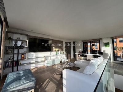 Apartamento de 3 alcobas en venta en Chico, Bogotá, 340 m² · foto 7 de 20