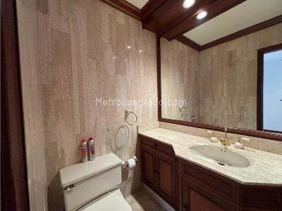 Apartamento de 3 alcobas en arriendo en La Cabrera, Bogotá, 316 m² · foto 14 de 20