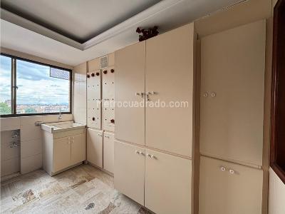 Apartamento de 3 alcobas en arriendo en La Cabrera, Bogotá, 316 m² · foto 18 de 20