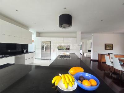 Casa de 4 alcobas en venta en San Simon, Bogotá, 1520 m² · foto 4 de 20