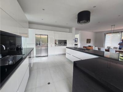 Casa de 4 alcobas en venta en San Simon, Bogotá, 1520 m² · foto 5 de 20