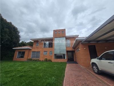 Casa de 4 alcobas en venta en San Simon, Bogotá, 1520 m² · foto 15 de 20
