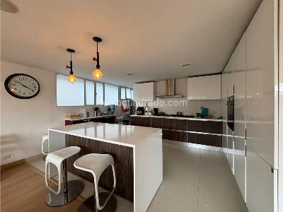 Apartamento en venta en El Refugio, Bogotá · foto 3 de 20
