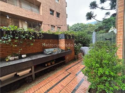 Apartamento de 3 alcobas en venta en Chico Museo, Bogotá, 282 m² · foto 19 de 20