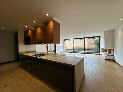 Apartamento en venta en Santa Barbara Alta, Bogotá · foto 2 de 14
