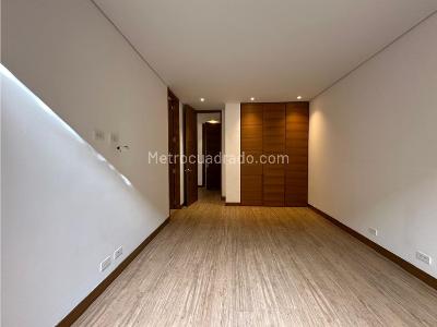 Apartamento en venta en Santa Barbara Alta, Bogotá · foto 5 de 14