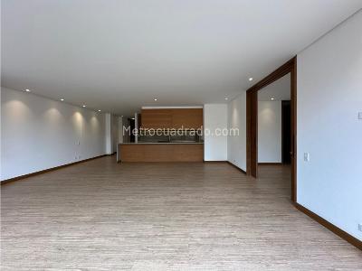 Apartamento en venta en Santa Barbara Alta, Bogotá · foto 8 de 14