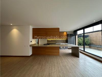 Apartamento de 2 alcobas en venta en Santa Barbara Alta, Bogotá, 183 m² · foto 3 de 20