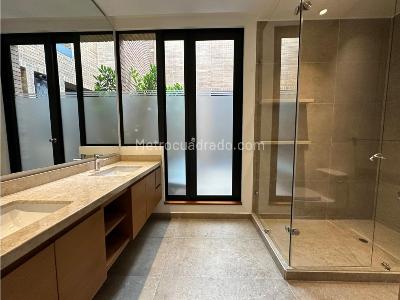 Apartamento de 2 alcobas en venta en Santa Barbara Alta, Bogotá, 183 m² · foto 8 de 20