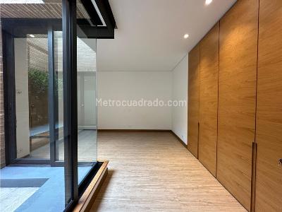 Apartamento de 2 alcobas en venta en Santa Barbara Alta, Bogotá, 183 m² · foto 10 de 20