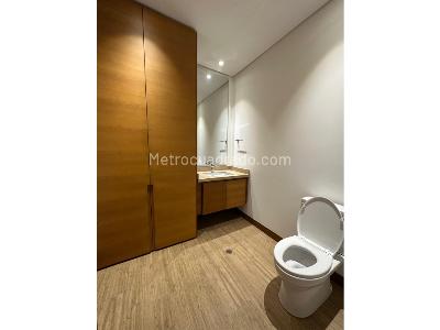 Apartamento de 2 alcobas en venta en Santa Barbara Alta, Bogotá, 183 m² · foto 17 de 20