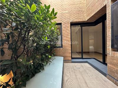 Apartamento de 2 alcobas en venta en Santa Barbara Alta, Bogotá, 183 m² · foto 20 de 20
