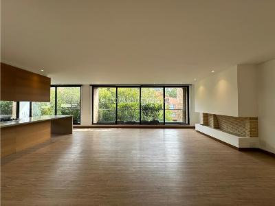 Apartamento en venta en Santa Barbara Alta, Bogotá · foto 2 de 16