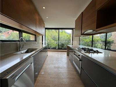 Apartamento en venta en Santa Barbara Alta, Bogotá · foto 5 de 16