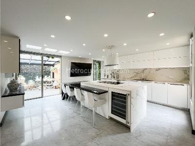 Casa de 4 alcobas en venta en San Simon, Bogotá, 314 m² · foto 9 de 20