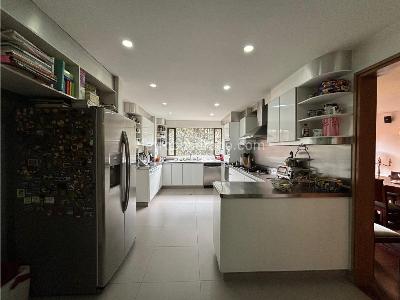 Apartamento de 4 alcobas en arriendo en La Cabrera, Bogotá, 335 m² · foto 3 de 20