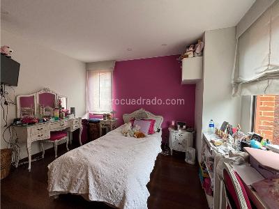 Apartamento de 4 alcobas en arriendo en La Cabrera, Bogotá, 335 m² · foto 16 de 20