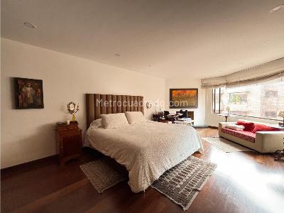 Apartamento de 4 alcobas en arriendo en La Cabrera, Bogotá, 335 m² · foto 18 de 20