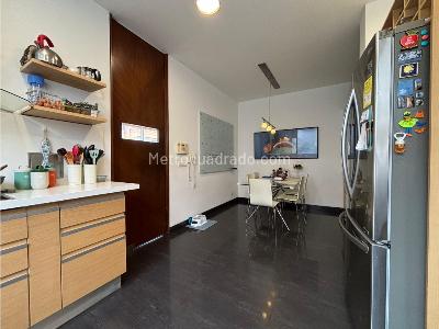 Apartamento de 4 alcobas en venta en Chico, Bogotá, 460 m² · foto 14 de 20