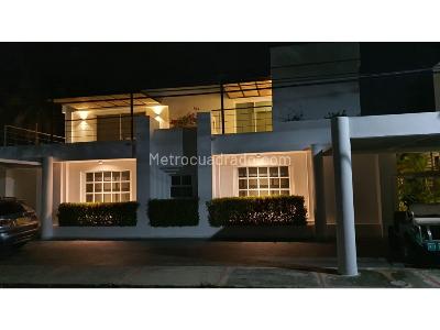Casa de 5 alcobas en venta en El Peñon, Girardot, 500 m² · foto 8 de 9