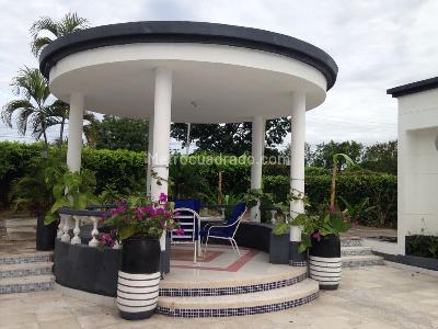 Casa de 5 alcobas en venta en Lagos Del Peñón, Girardot, 500 m² · foto 8 de 19