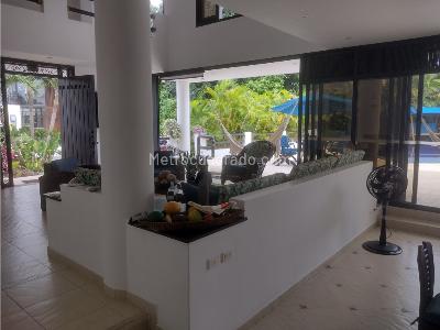 Casa de 4 alcobas en venta en El Peñon, Girardot, 340 m² · foto 9 de 20