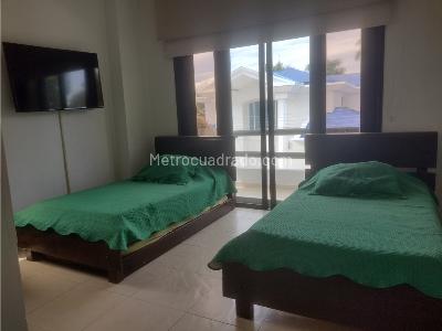 Casa de 4 alcobas en venta en El Peñon, Girardot, 340 m² · foto 16 de 20