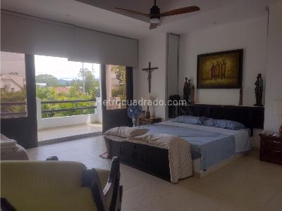 Casa de 4 alcobas en venta en El Peñon, Girardot, 340 m² · foto 17 de 20