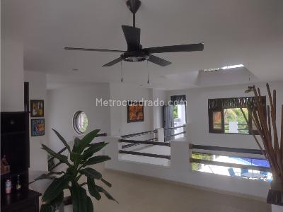 Casa de 4 alcobas en venta en El Peñon, Girardot, 340 m² · foto 19 de 20