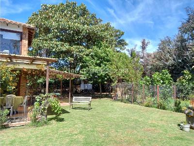 Casa de 5 alcobas en venta en Vereda Samaria, Chía, 220 m² · foto 2 de 20