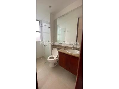 Apartamento de 3 alcobas en arriendo en Noroccidente, Bogotá, 192 m² · foto 9 de 20