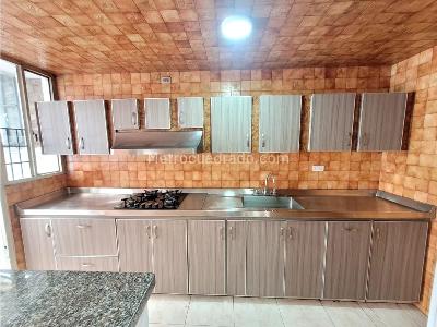 Apartamento en venta en Normandia, Bogotá · foto 3 de 18