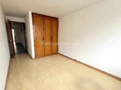 Apartamento en venta en Normandia, Bogotá · foto 12 de 18