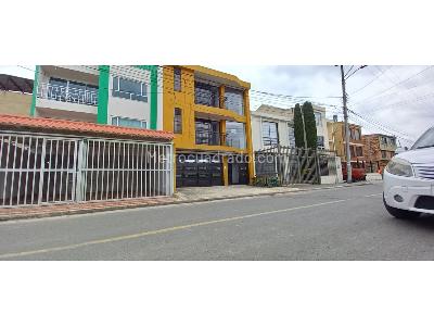 Casa de 4 alcobas en venta en Chia, Chía, 248 m² · foto 2 de 14