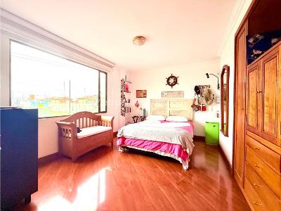 Casa de 4 alcobas en venta en Chia, Chía, 310 m² · foto 6 de 16